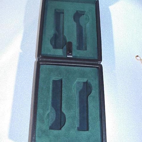 FINAL SALE PRICE Wolf Designs 4 Pc. Black Leather Watch Case - Picture 5 of 5